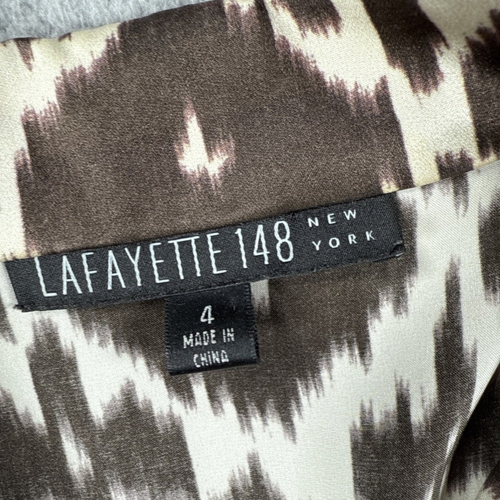 Lafayette 148 Silk Top Womens 4 Button Up 3/4 Sleeve Tie Front‎ Animal Career - Picture 6 of 14